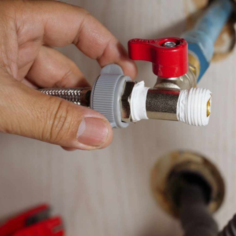 How to Attach a Water Supply Valve to Flex Pipe