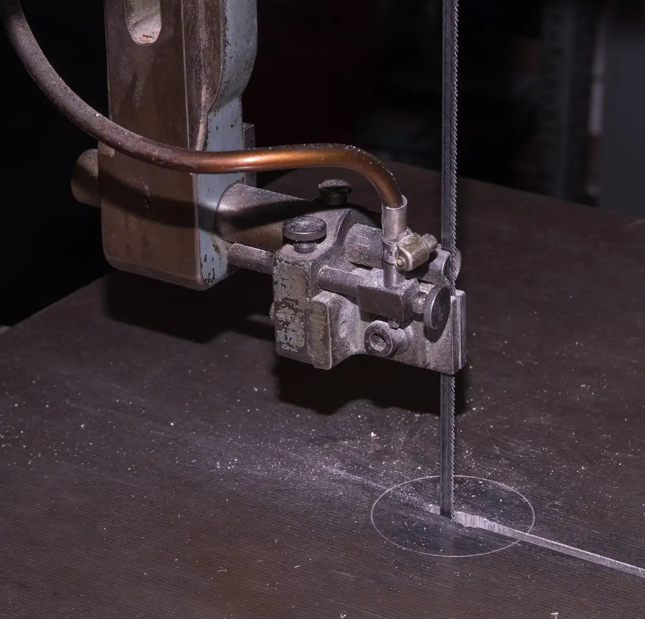 Portable band saw: best for cleaner cuts